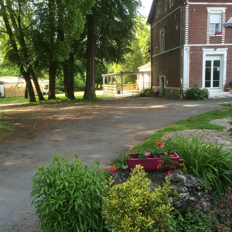 La Demi-Lune Bed and Breakfast Bailleval Esterno foto